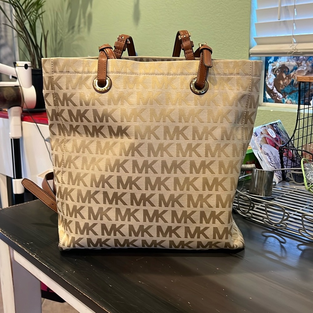 Michael Kors Shopper